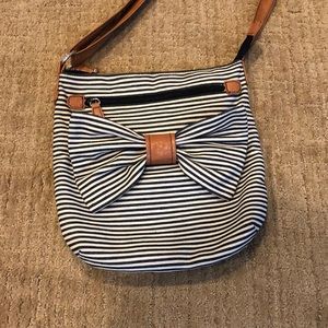 Canvas shoulder bag with cute bow detail🎀